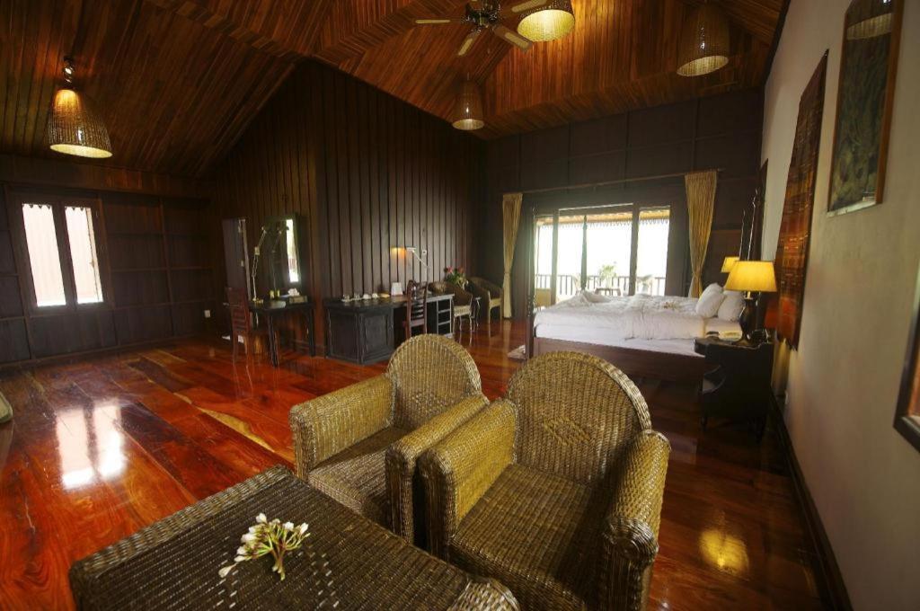 Nam Ou Riverside Resort Ban Vangle Bagian luar foto