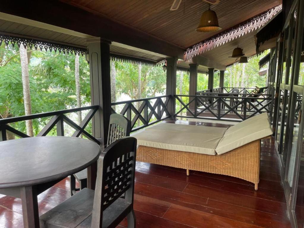 Nam Ou Riverside Resort Ban Vangle Bagian luar foto