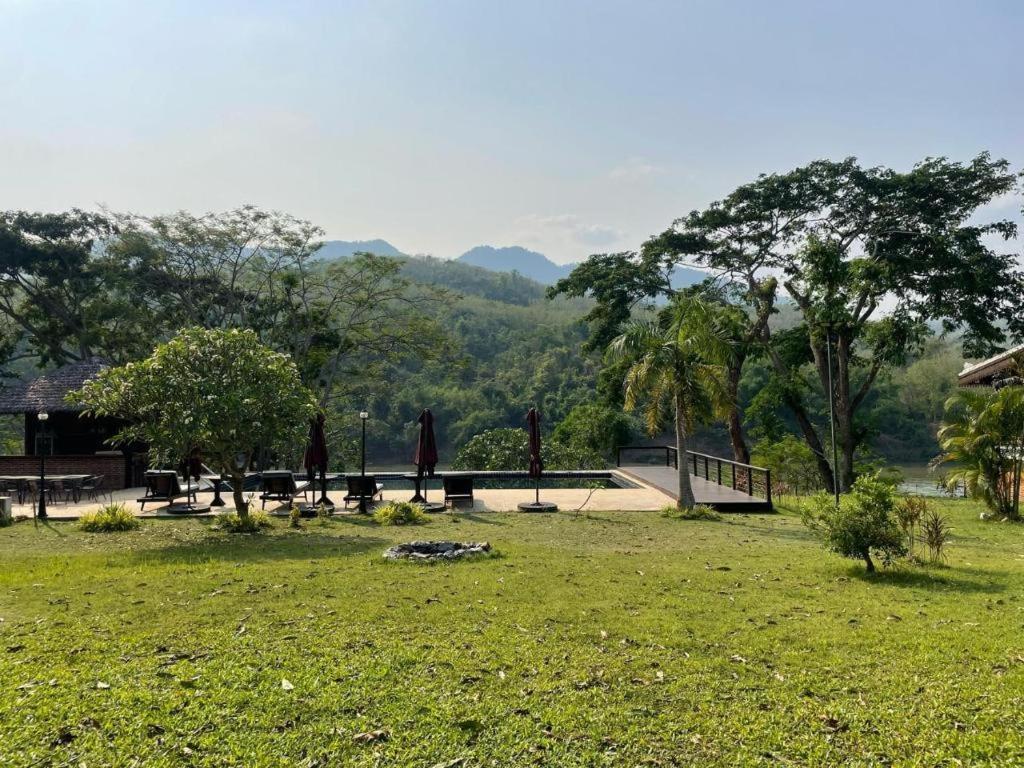 Nam Ou Riverside Resort Ban Vangle Bagian luar foto