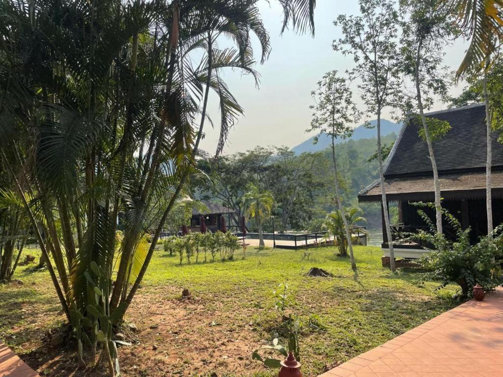 Nam Ou Riverside Resort Ban Vangle Bagian luar foto