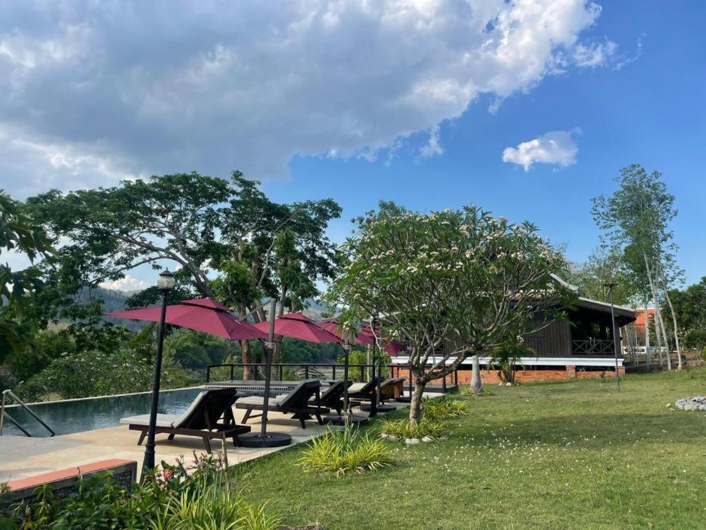 Nam Ou Riverside Resort Ban Vangle Bagian luar foto